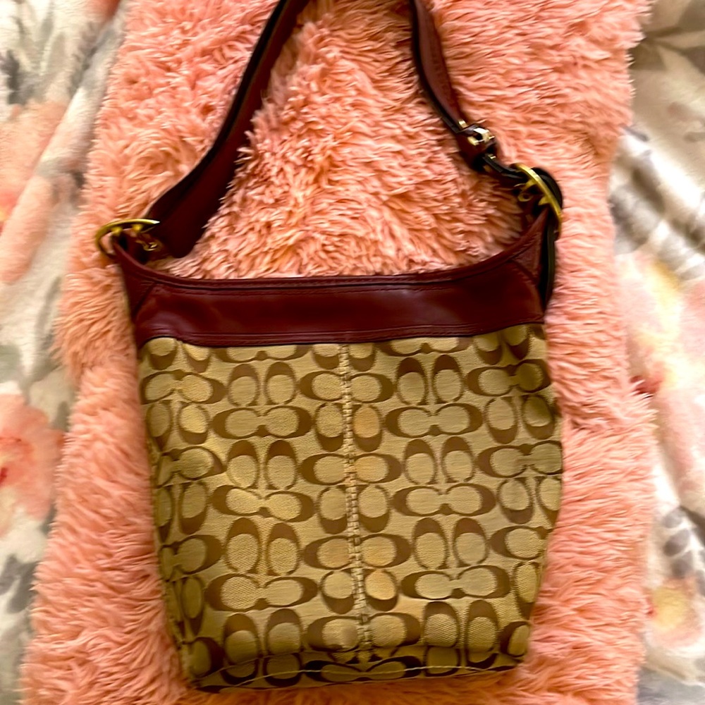used Coach bucket bag. Great condition.